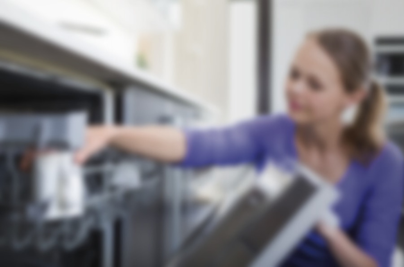 Geschirrspül&shy;maschinen bei Schlesinger Solutions in Michelau