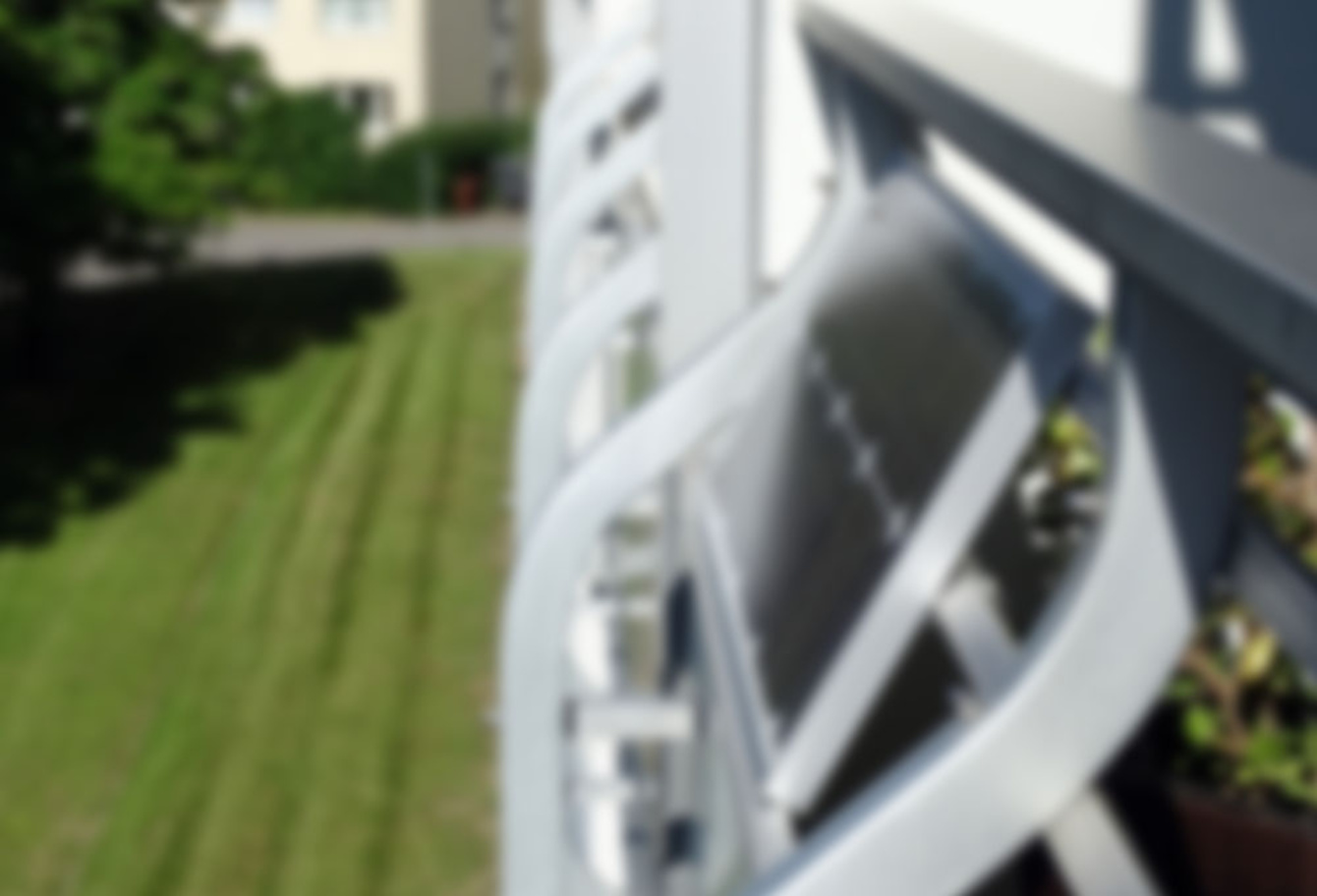 Balkon&shy;kraftwerk bei Schlesinger Solutions in Michelau